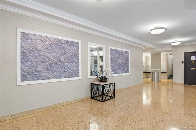 Foto del edificio - 3130 Irwin Ave
