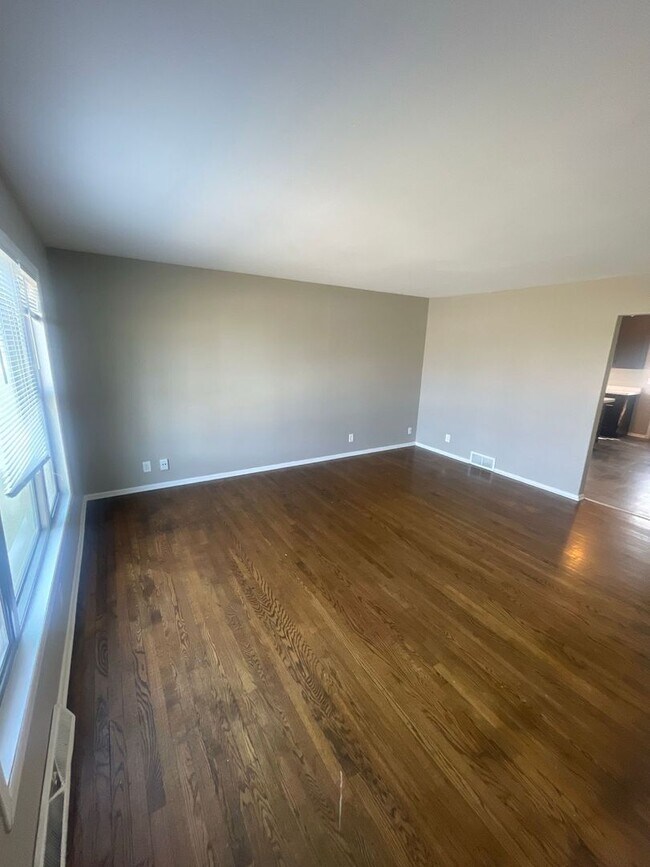 Building Photo - 8584-8586 N 107th St. (Townhouse)
