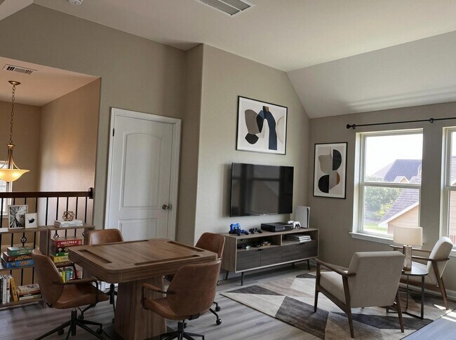 Building Photo - 5803 Dunsmore Bnd Trl