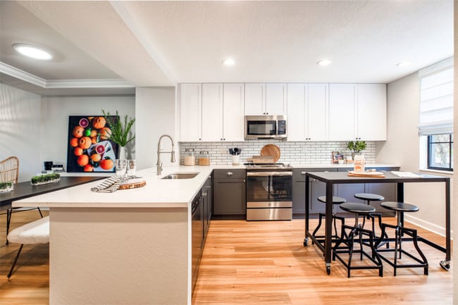 3HAB,3,5BA - 1.683ft² - Avalia