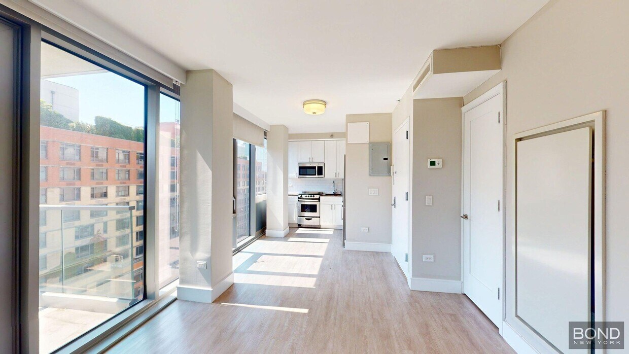 Foto principal - 237 E 34th St