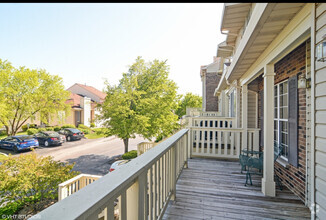Building Photo - 544 W Parkside Dr