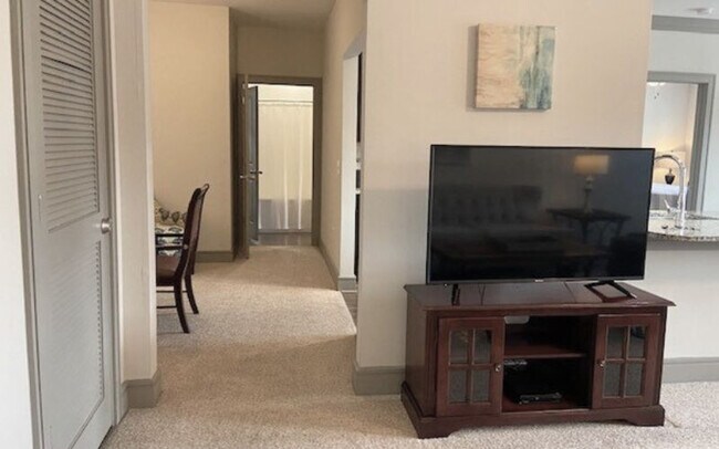 Building Photo - 50 Venue Wy