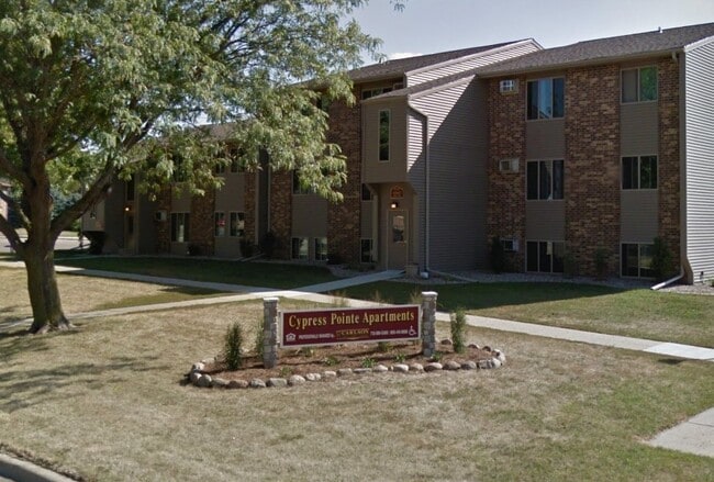 Building Photo - Cypress Pointe Apartments