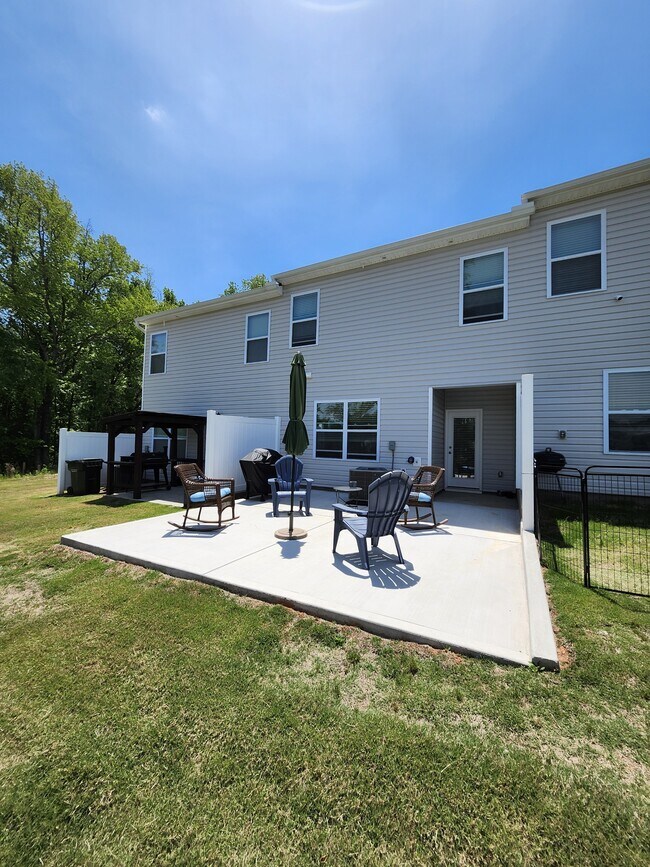 Building Photo - 259 Sunriff CT
