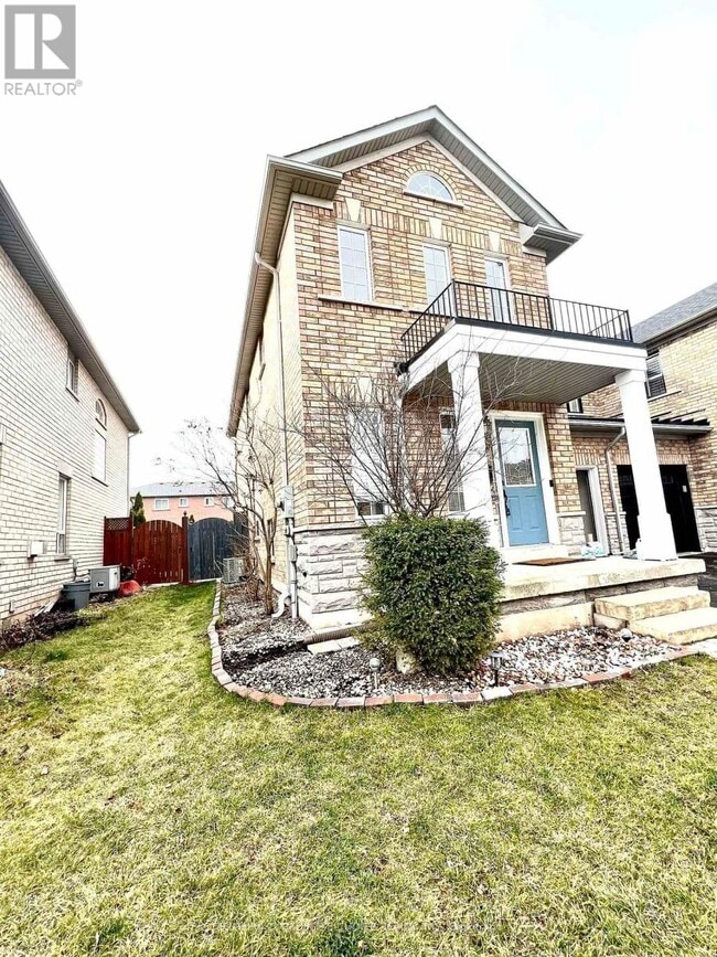 Building Photo - 542 Delphine Dr