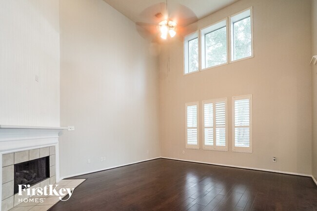 Building Photo - 11511 Maple Falls Dr