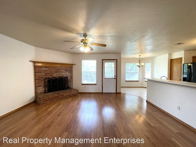 Building Photo - 3 br, 2 bath House - 8420 Prairie Ridge Rd