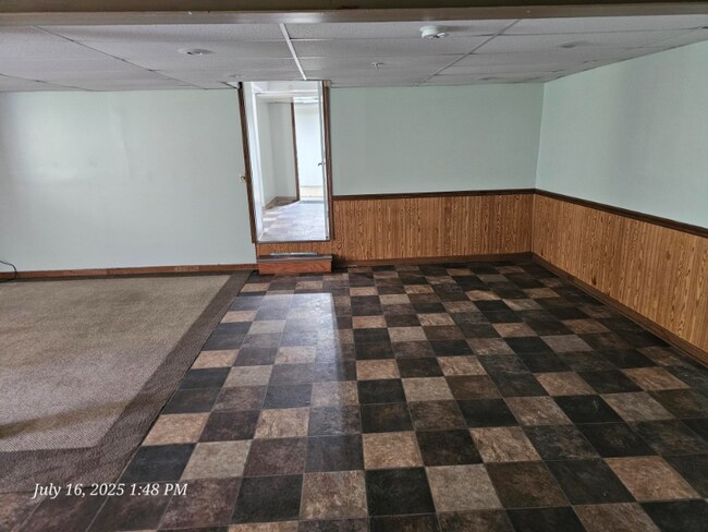 Foto del edificio - 615 S Chestnut St