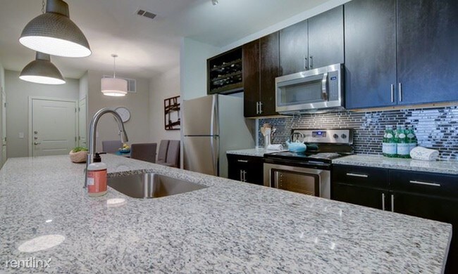 Building Photo - 1 br, 1 bath  - 11350 Alamo Ranch Pkwy