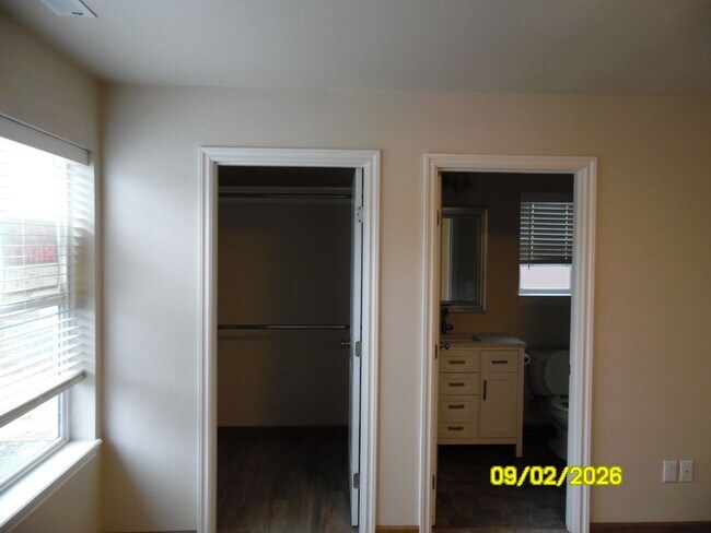 Foto del edificio - 2340 W McAndrews Rd