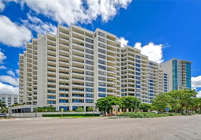 Building Photo - 1255 N Gulfstream Ave