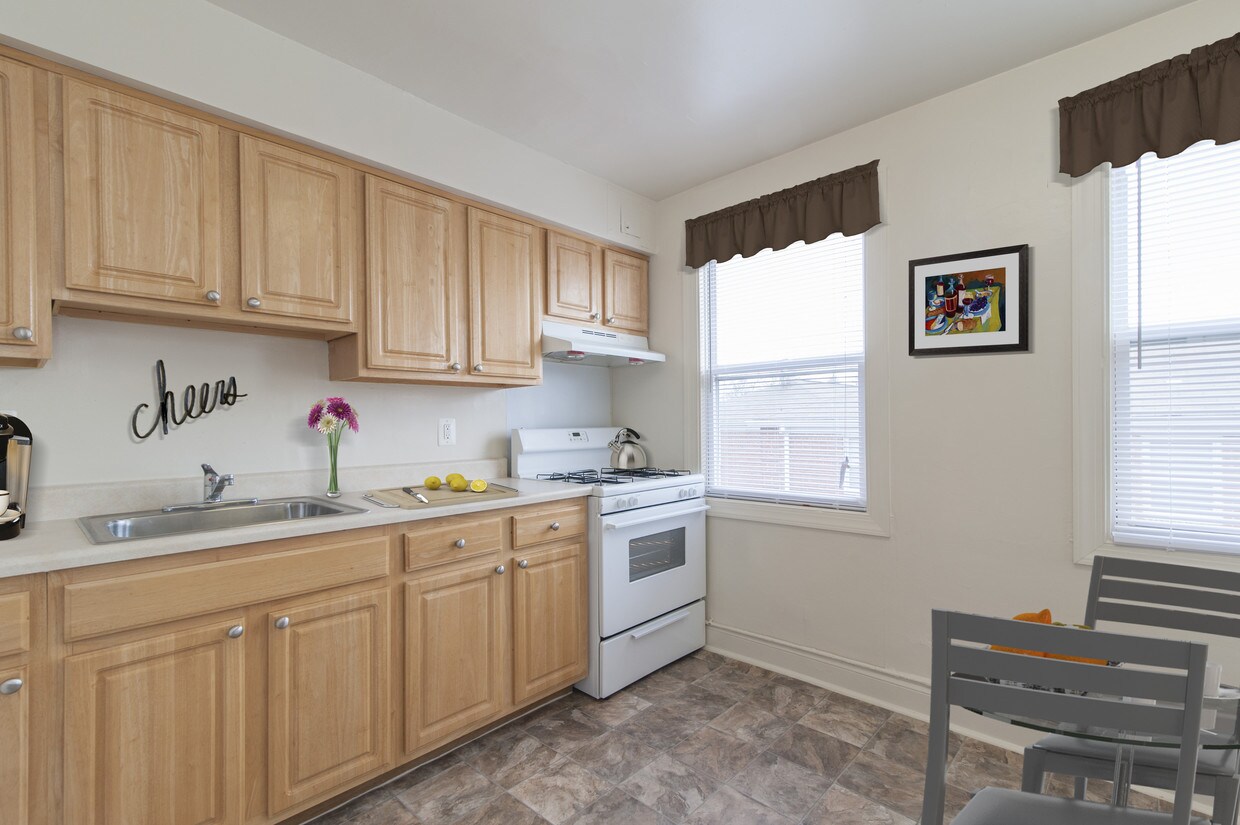 Oaklee Village and Leeds Avenue Apartments Baltimore, MD