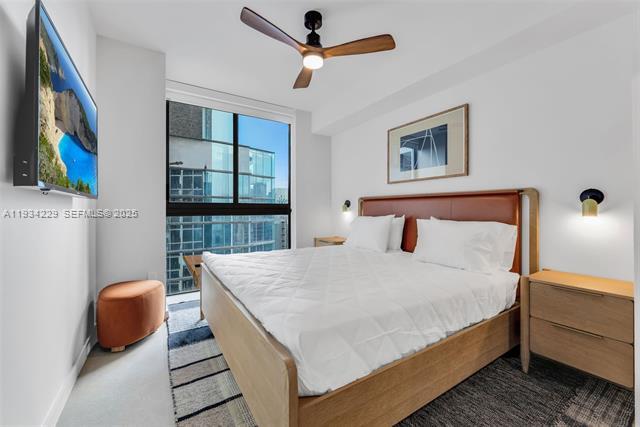 Photo - 11 NE 6th ave