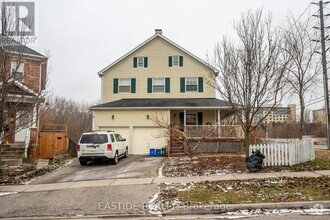 Building Photo - 1 Richard Maynard Crescent