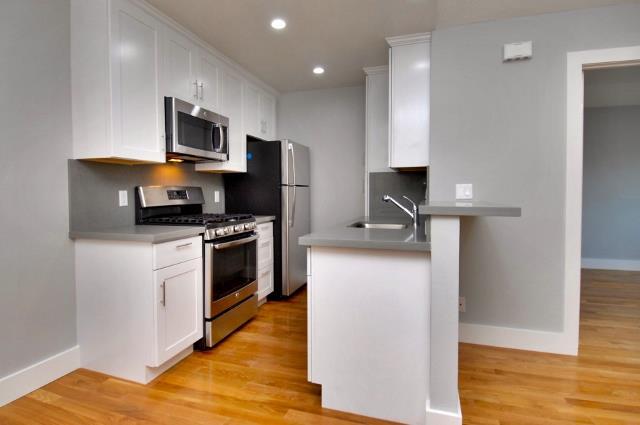 Building Photo - 527 Miller Ave