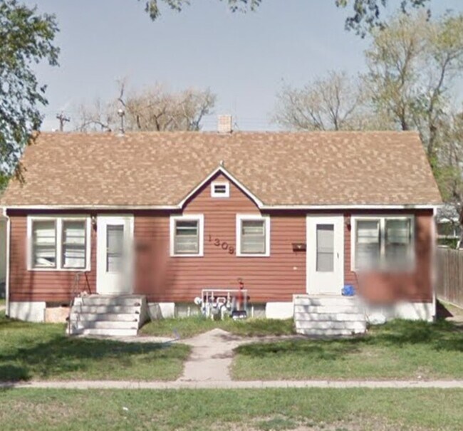 Building Photo - 1309 N Main St