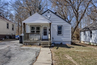 Building Photo - 3220 N 40th St