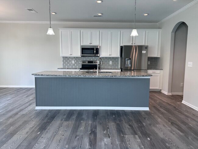 Foto del edificio - 764 River Park Rd