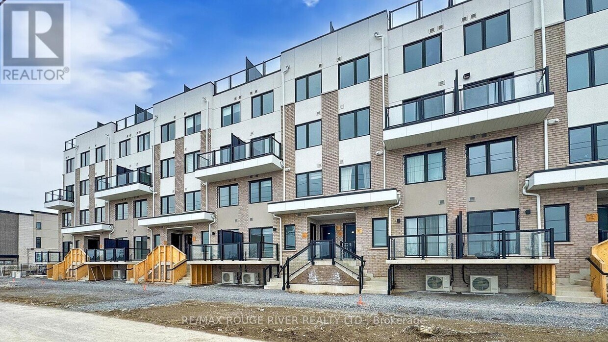 Photo principale - 1695-1695 Dersan St