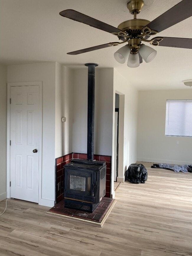 Foto del edificio - 2205 Oak Ave