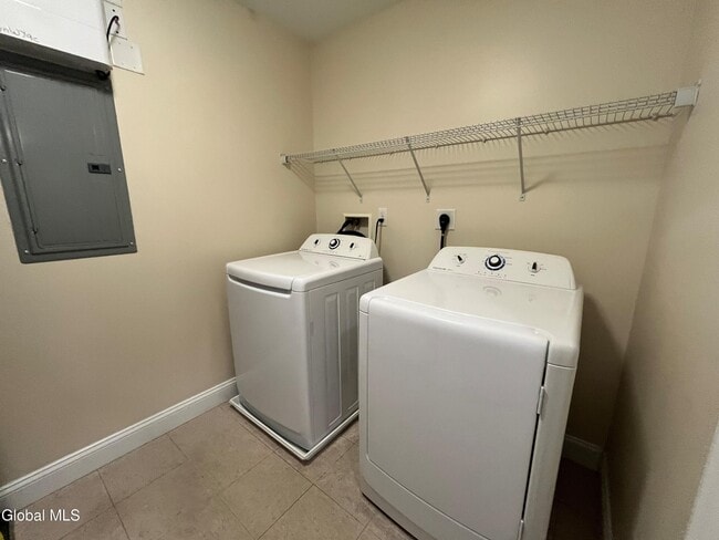 Building Photo - 74 Weibel Ave