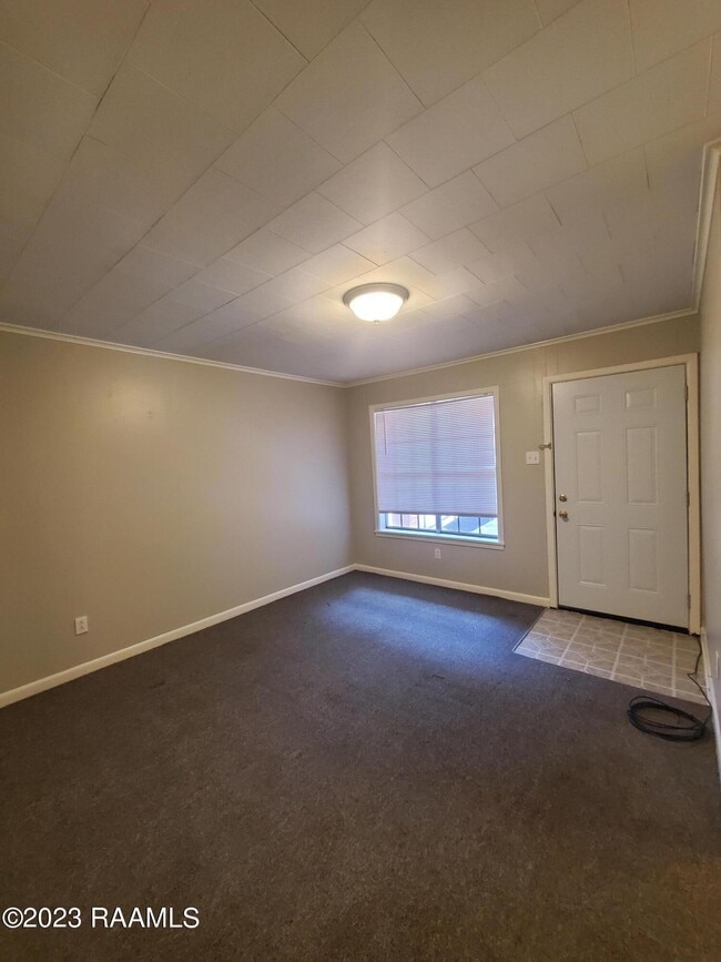 Building Photo - 718 Harding St