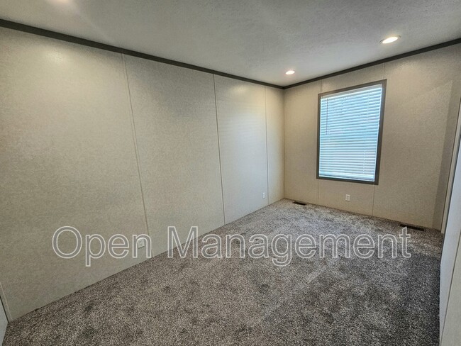Foto del edificio - 700 S 12th St