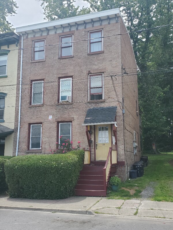 Building Photo - 119 Montgomery St