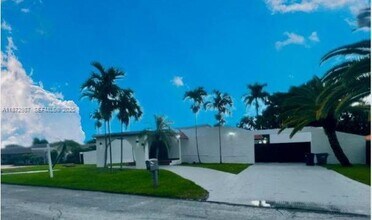 Building Photo - 7240 SW 58th St