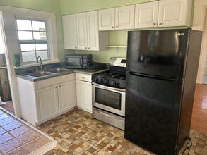 Building Photo - 2535 2nd Ave N