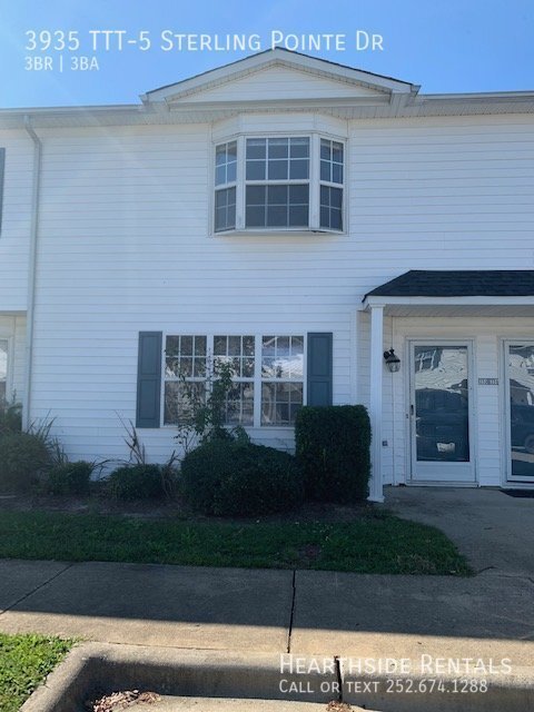 Primary Photo - 3 Bed / 2.5 Bath Townhouse in Sterling Pointe