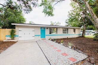 Building Photo - 4615 Lords Ave