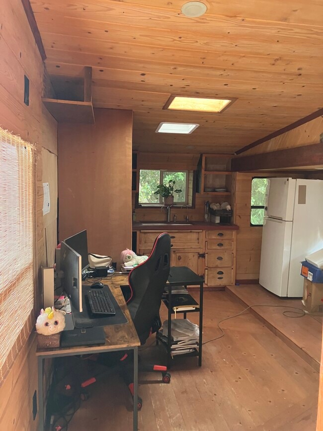 Building Photo - 32657 Wildomar Trail