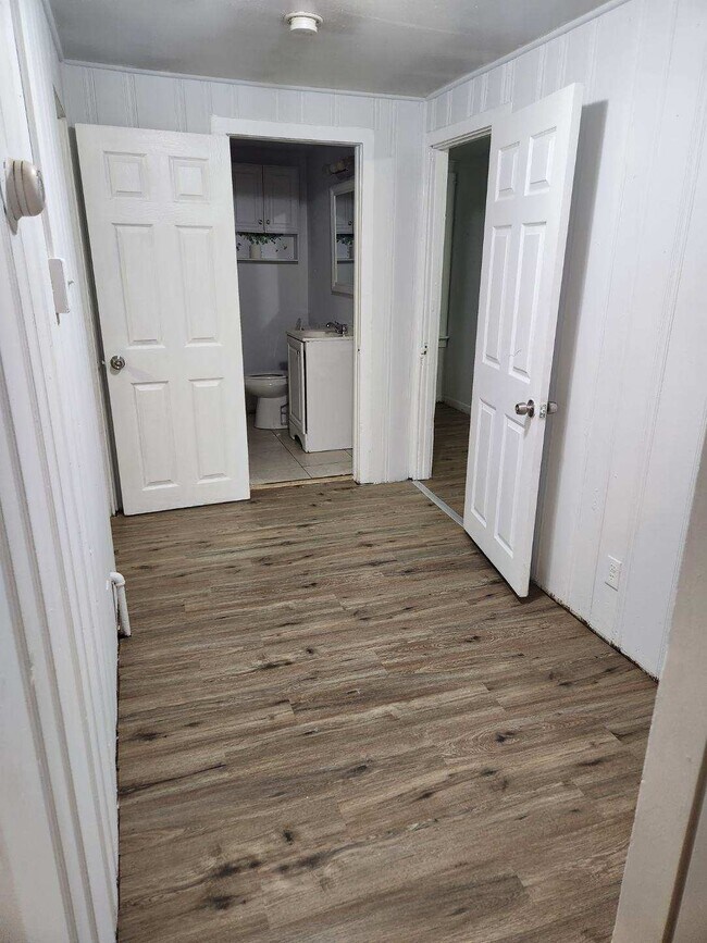 Hallway - 30 Willow St