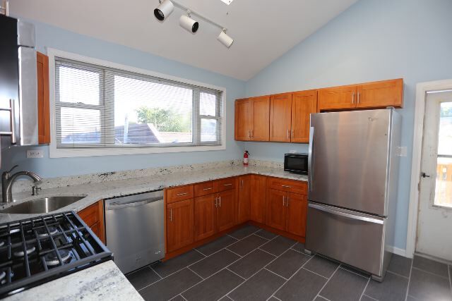 Foto del edificio - 3316 N Southport Ave