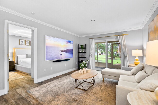 Foto del edificio - 6350 7th Ave W