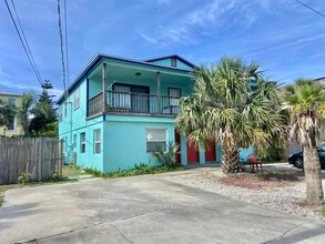 Building Photo - 13 E St