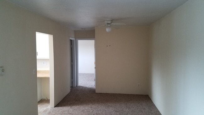 Building Photo - 3040 Angel Dr