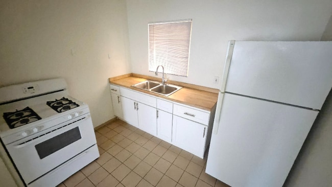 Photo - 24 Brooks Ave Apartment