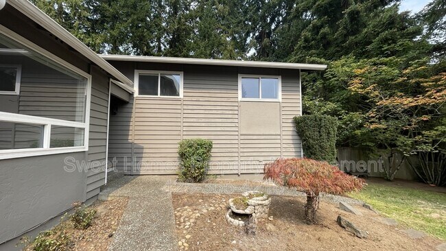 Building Photo - 20204 20th Ave W