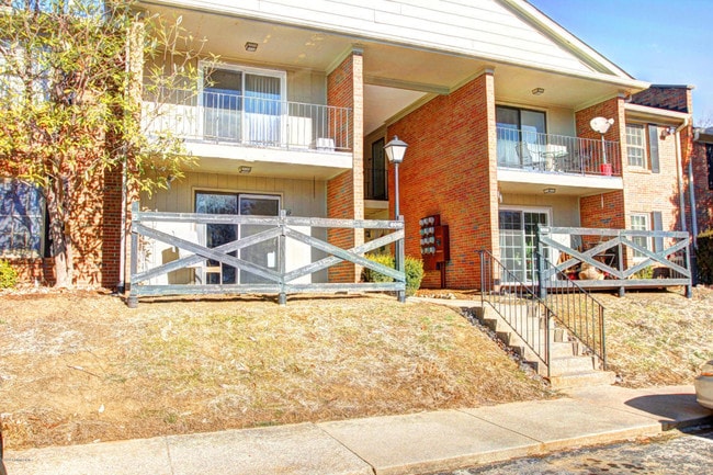 Building Photo - 7910 Grenoble Ln