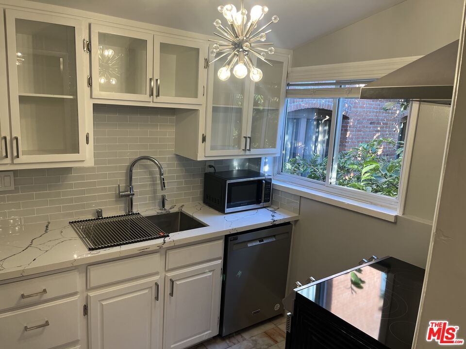 Foto principal - 820 Columbia Ave