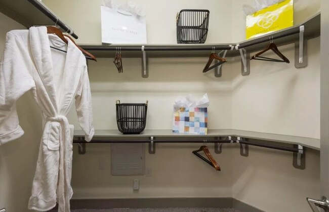 Foto del edificio - 555 Via Amalfi