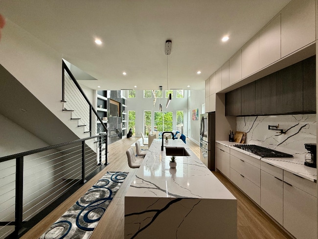 Photo - 937 Muncie Ave Townhome