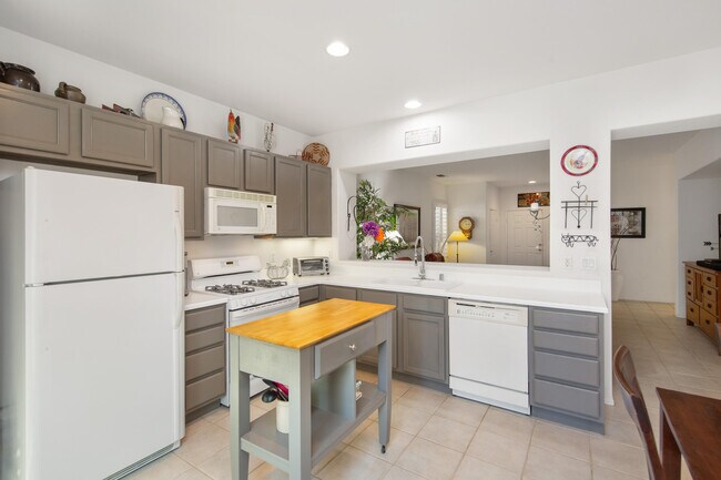 Building Photo - 78637 Rockwell Cir