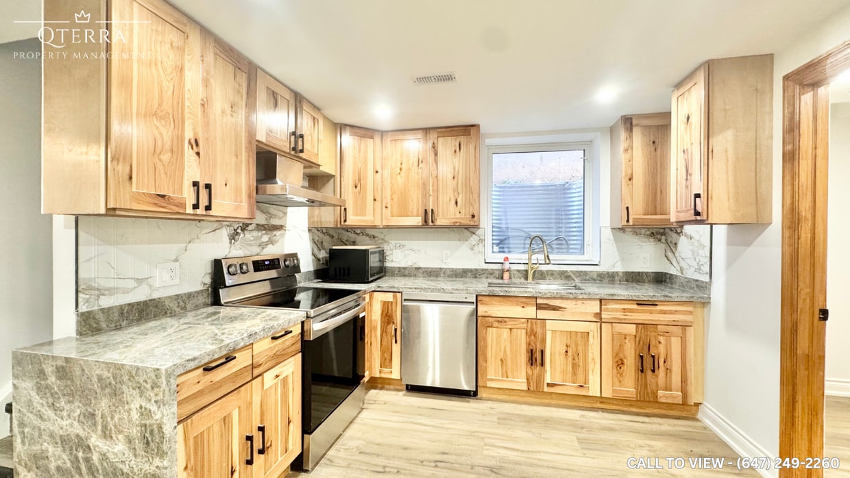Primary Photo - 14 Tweedsdale St