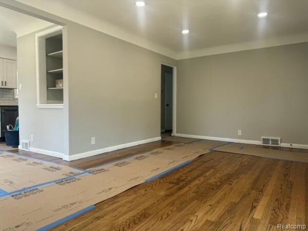 Foto del edificio - 23545 Parklawn St