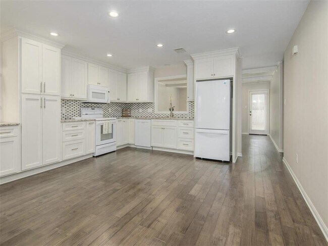 Foto del edificio - 12938 Westleigh Dr