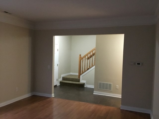 Foto del edificio - 7233 Hillmont Dr